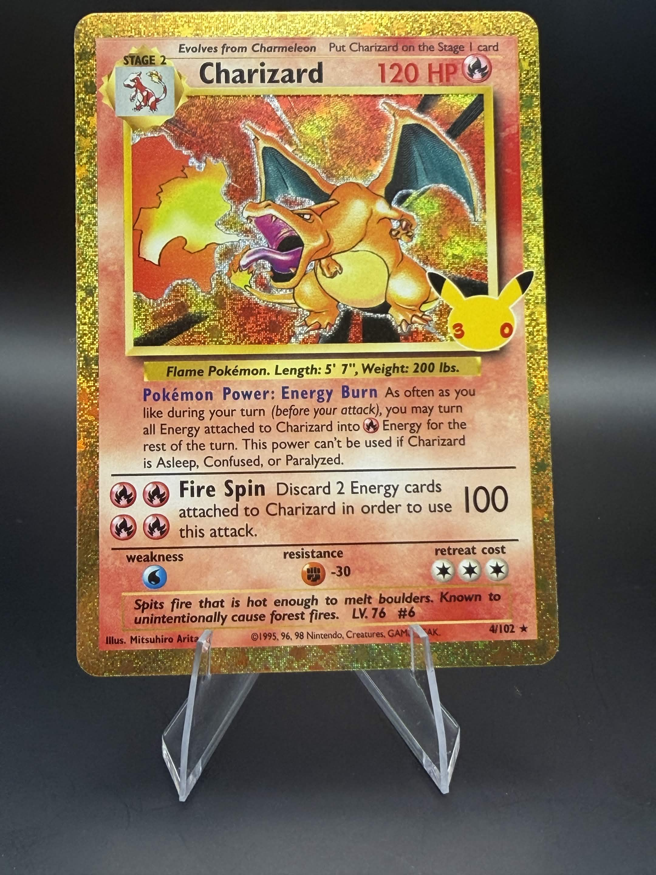Charizard 4/102 Pokémon 30th Anniversary Celebration Classic Collection Front