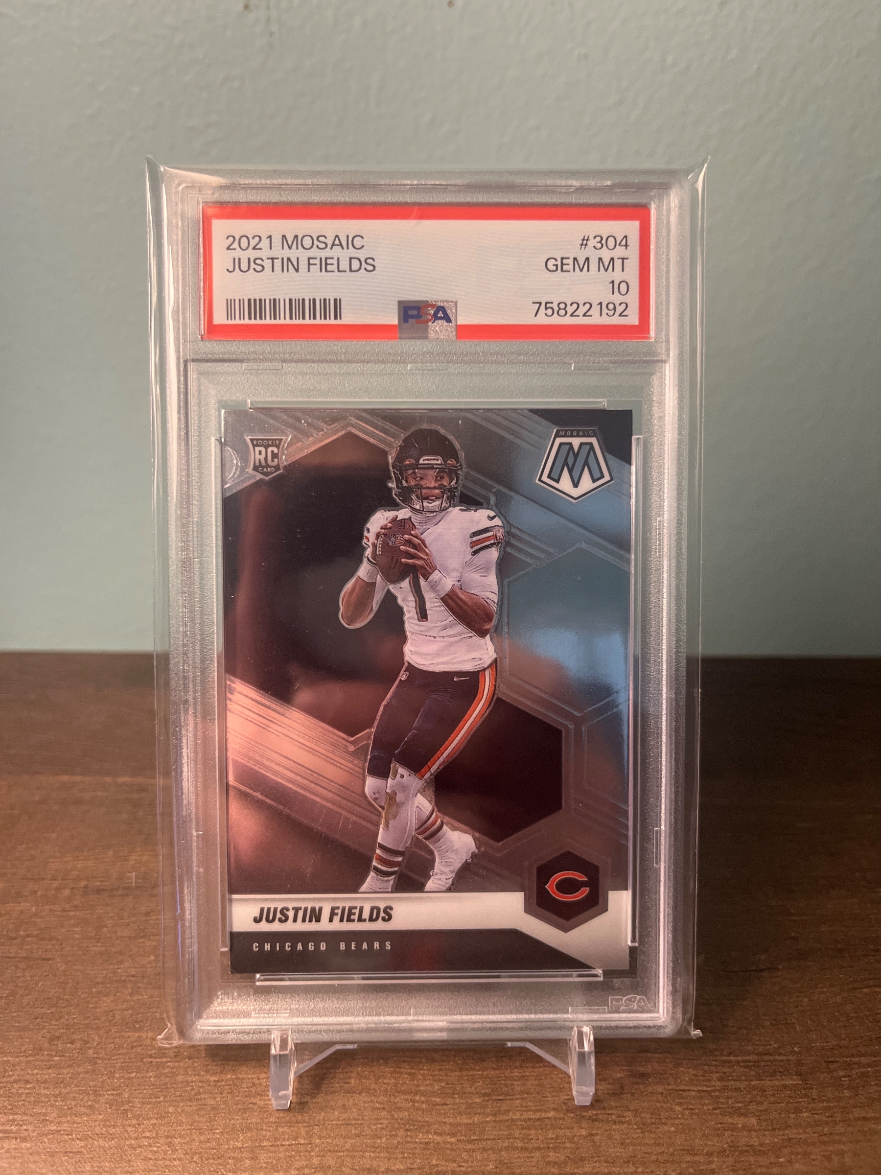 2021 Mosaic Justin Fields RC #304 PSA 10